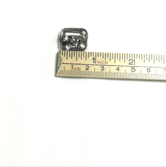 Vintage-Inspired Rhinestone Square Clip-On Earrings - Picture 7 of 9